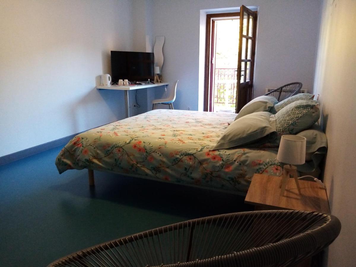 Auberge Du Marronnier Belmont-sur-Rance エクステリア 写真